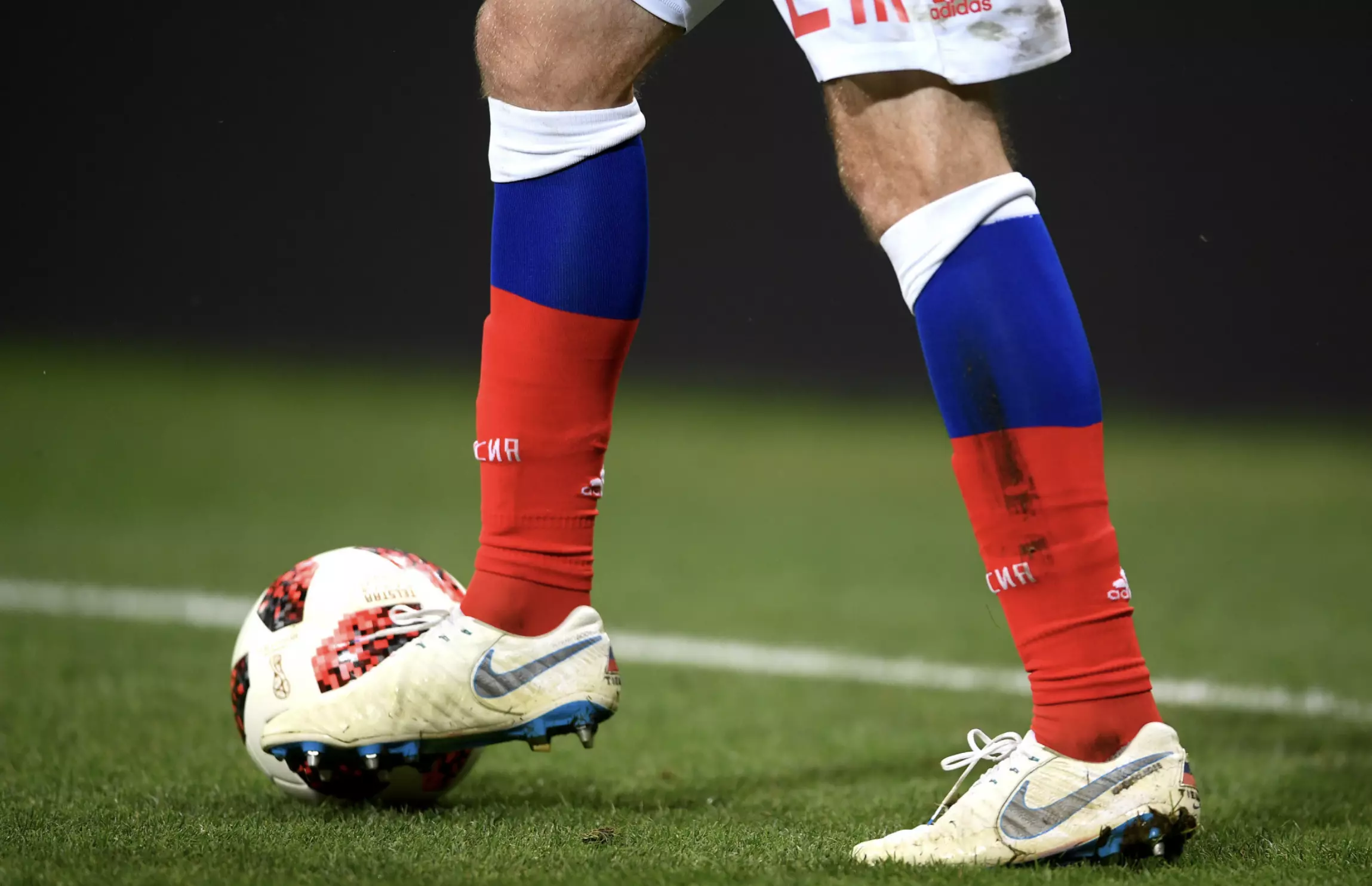 Российские команды не сыграют в международных турниров. УЕФА отменил решение